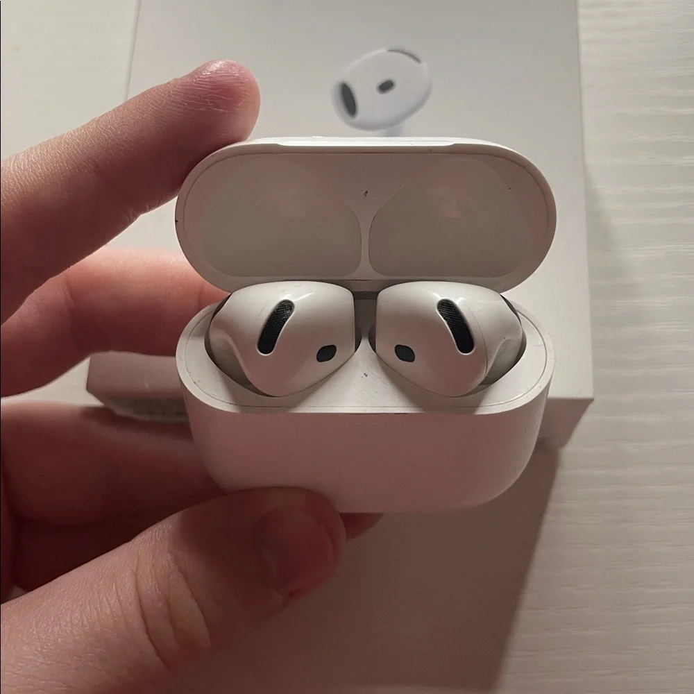 Apple Wireless Earbuds with Charging Case - White